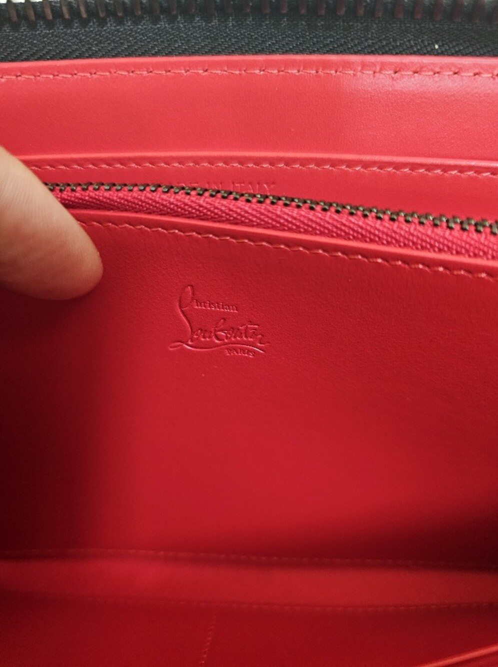 CHRISTIAN LOUBOUTIN BLACK M PANETTONE XL WALLET - Picture 16 of 17